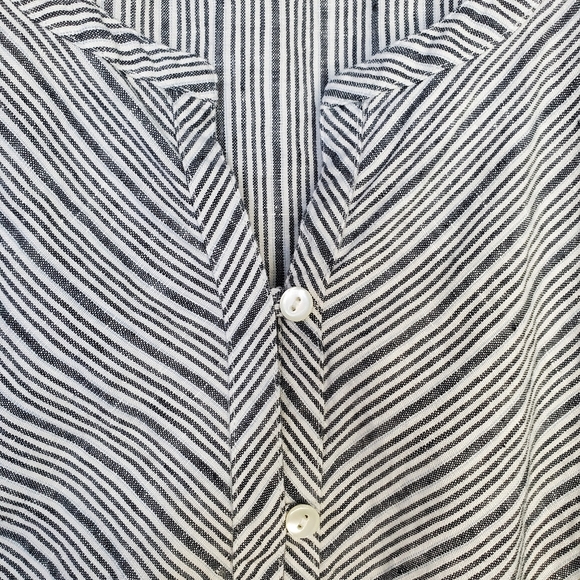 J. Jill Love Linen Striped Top – Size M – Blue / White  - Picture 2 of 6
